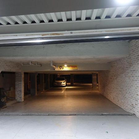 Brown Dot Hotel Changwon Bagian luar foto