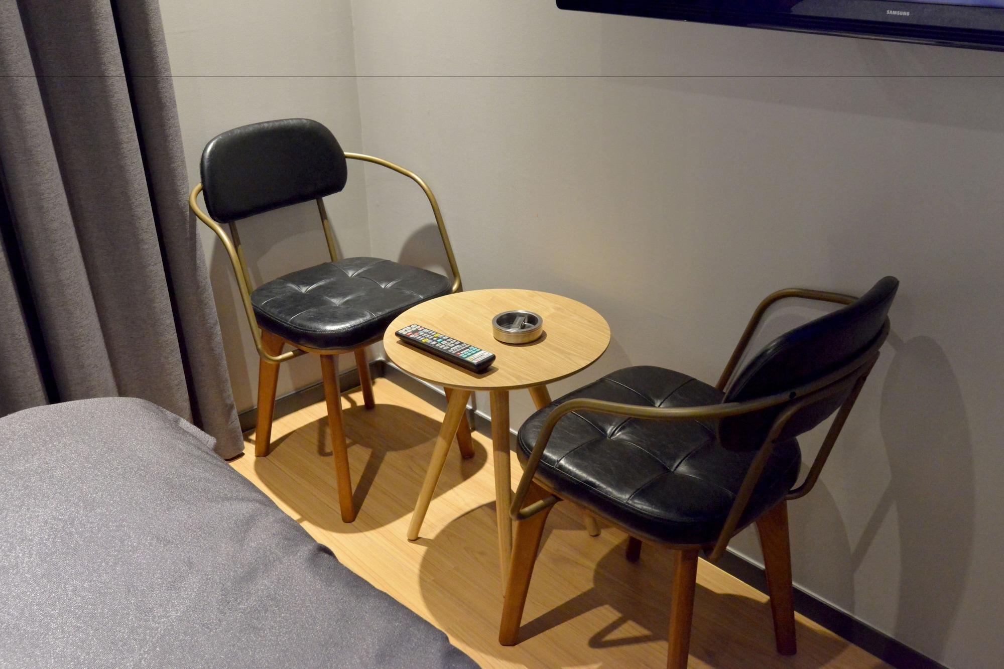 Brown Dot Hotel Changwon Bagian luar foto
