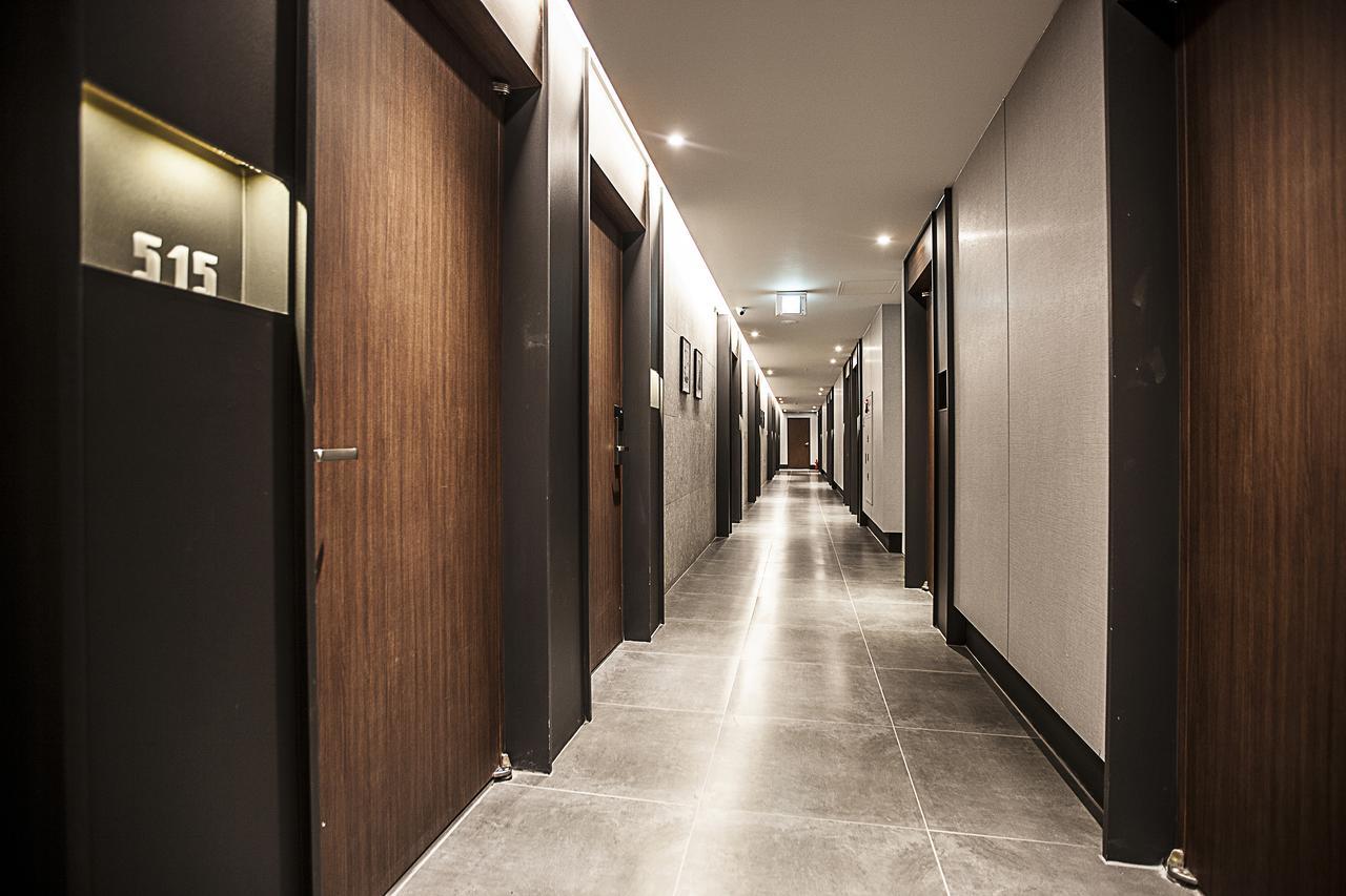 Brown Dot Hotel Changwon Bagian luar foto