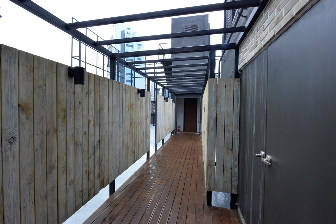 Brown Dot Hotel Changwon Bagian luar foto